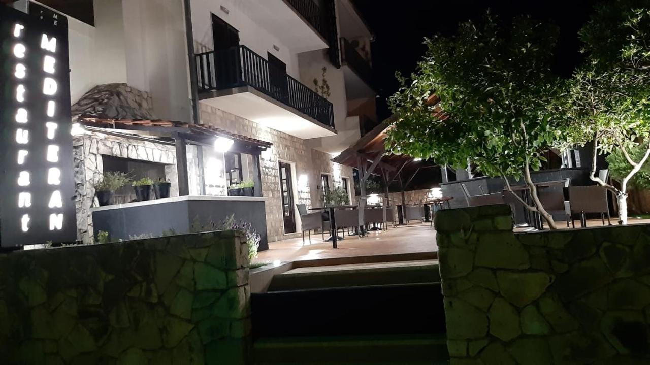 Mediteran Hvar - Modern And Restaurant, 3*